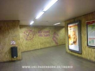 NAZI KRAM? WEG DAMiT ANTiFA HEiSST ANGRiFF