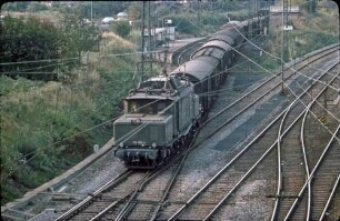 Kornwestheim Südwest Lok 194 195 Güterzug Personalbahnsteig