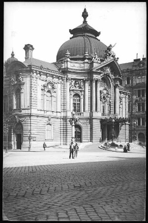 Budapest. Lustspieltheater (1896) : Budapest. Lustspieltheater (1896; Ferdinand Fellner der Jüngere, Hermann Helmer) in der Leopoldstadt