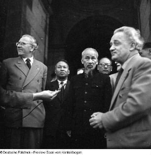 Ho Chi Minh (u.a. mit Veranstaltung im Gobelinsaal, vor der Sempergalerie)