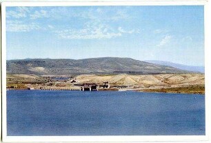 The Jordan Barrage of the Ruthenberg Power Station. Le Barrage du Jourdain (Usine d'electricité Ruthenberg). Der Stausee des Ruthenberg'schen Elektrizitätswerkes am Jordan