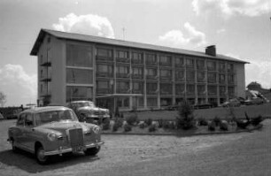 Höchenschwand: Schwarzwald-Höhensanatorium; Außenansicht von Westen