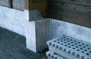 Fotografie: Milchviehhaltung, Liegeboxenlaufstall, Spaltenboden