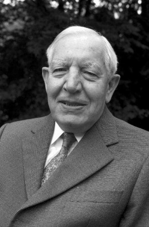 Freiburg: Im Oberfeld 10; Prof. Dr. Johannes Künzig; zum 80. Geburtstag; Institut für ostdeutsche Volkskunde Freiburg