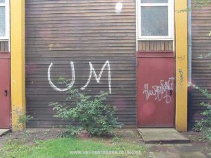 UM | HuRENKÖNig | WEST SIDE | ReBeL