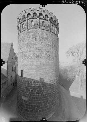 Leisnig, Burglehn 6. Burg Mildenstein (11. Jh., Umbau E. 14. Jh. und nach 1549). Bergfried