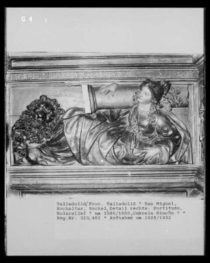 Hochaltar, Sockelgeschoss, rechte Seite, Detail: Fortitudo