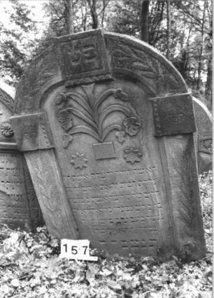 Grabstein 157