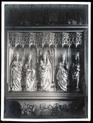 Friedhofkirche; Hochaltar offen