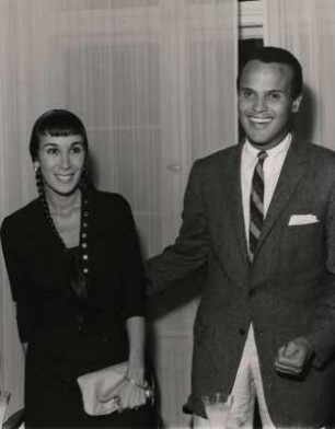 July und Harry Belafonte Pressekonferenz