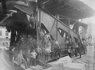 Brückenbau : Brückenbau (Blaues Wunder). Fotografie (1891/1893