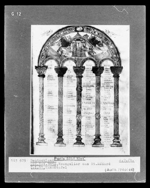 Evangeliar aus Saint-Médard in Soisson — Evangeliar aus Saint-Médard in Soisson, Folio 11 rectoKanontafel