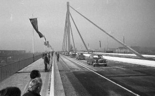 Einweihung der neuen Rheinbrücke Maxau.