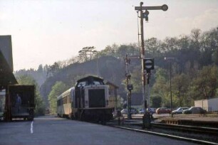 Sigmaringen Lok 212 171 Schlepp Dieseltriebwagen Baureihe 628 Ausfahrsignal