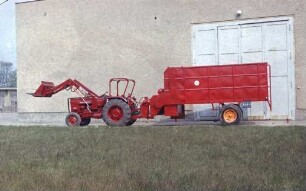 Futterverteilungswagen L 431; L 433.1