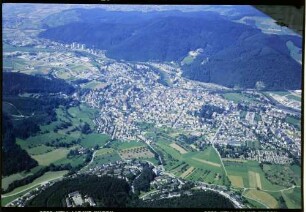 Waldkirch: Elztal mit Stadtansicht von Nordosten [Luftbild]