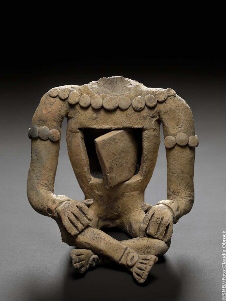 So-called host figure or host figurine (without head)