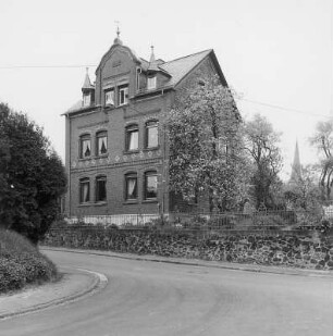Hadamar, Bahnhofstraße (Niederzeuzheim) 2