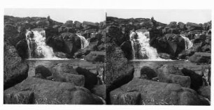 Bei Merok/ Norwegen: Wasserfall in Felsenlandschaft