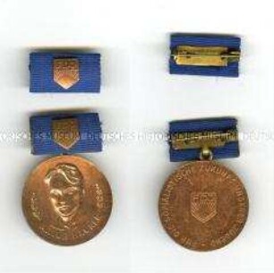 Artur-Becker-Medaille in Bronze, mit Interimsspange