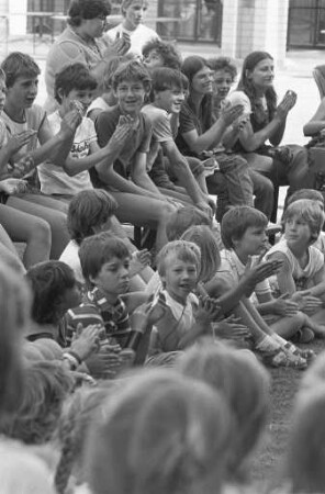 Stadtranderholung für Schulkinder im Caritas-Waldheim