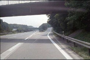 Ausfahrt West von Hauptfahrbahn West (Karlsruhe Richtung Basel)/Einfahrt in Tangente Nordwest