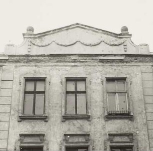 Wohnhaus mit Laden (ruinös)
