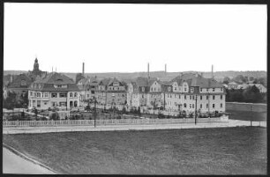 Großröhrsdorf. Blick nach dem Rathaus