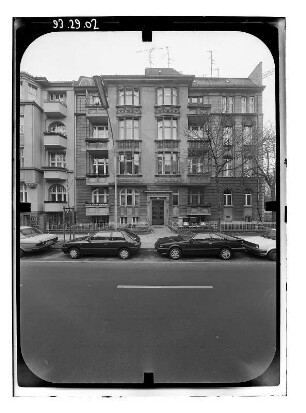 Berlin-Friedenau, Südwestkorso 1. Wohnhäuser. Straßenfront