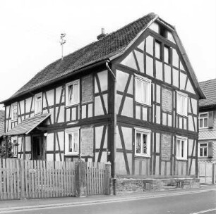 Fachwerkwohnhaus; Ortenberg, Hauptstraße 64