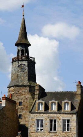 Frankreich. Bretagne. Cotes d Armor. Dinan. Glockenturm