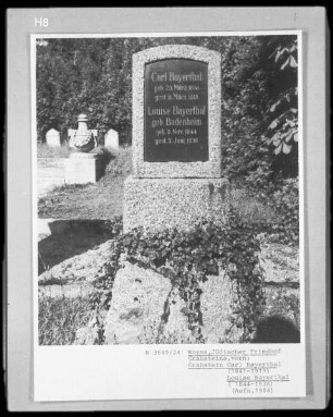 Grabstein des Carl Bayerthal (gestorben 1919) und Luise Bayerthal (gestorben 1936)