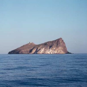 Milos. Milos-Gruppe, Eiland Agios Georgios zwischen Milos und Kimolos