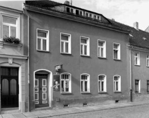 Kamenz, Bautzner Straße 82. Wohnhaus mit Gaststätte "Kamenzer Bierstube" (um 1800). Straßenansicht