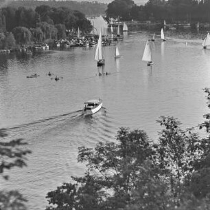 Segelboote auf dem Wasser