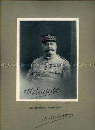 Uniformdarstellung, Porträtfoto, Henri Mathias Berthelot in Generalsuniform, Frankreich, 1918/1923 .