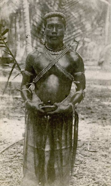 "Dancer, Nauru"