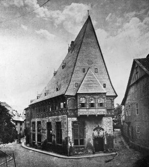 Goslar, Wohnhaus, Hoher Weg 1, Brusttuch figürliche Schnitzereien von Hans Burgkmair; Burgkmair, Hans