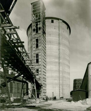 Aktien-Zuckerfabrik, 1955