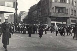 Vogelhochzeit in Bautzen : Ort: Budyšin / Bautzen. "Ptači kwas" (Vogelhochzeit). Umzug zur Vogelhochzeit