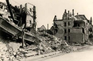 Zerstörungen Zweiter Weltkrieg. Unbekannte Gebäude