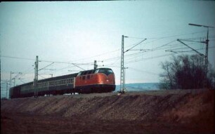 Königshofen Lok Baureihe 220 D UIC-X-Wagen