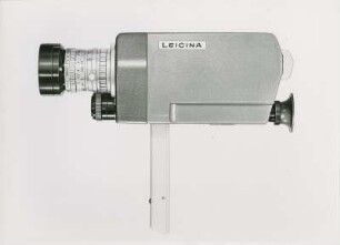 Schmalfilmkamera "Leicina 8 SV"der Ernst Leitz GmbH mit Objektiv "Paris"
