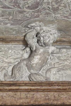 Putten mit Akanthuslaub — Putto mit Akanthuslaub