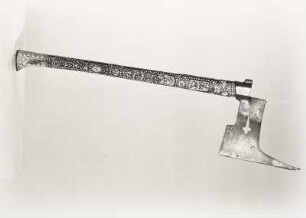 Bergbarte : Bergbarte (Paradebarte). Elfenbeineinlagen und Elfenbeinreliefs (bergmänische Darstellungen). 18. Jahrhundert. Ansicht der Seite mit Schlägel und Eisen. Freiberg: Stadt- und Bergbaumuseum