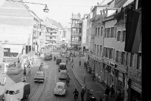 Freiburg i. Br.: Blick vom Martinstor in die Kaiserstraße
