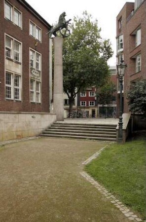 Düsseldorfer Löwe mit Anker