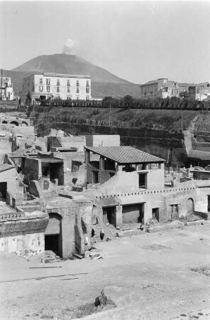 Blick über die Überreste der antiken Stadt Herculaneum
