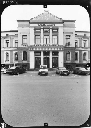Gera, Rudolf-Diener-Straße 1. Landgericht (1895/1898, 1978). Haupteingang