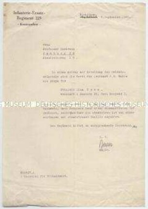 Maschinenschriftliches Schreiben eines Wehrmachts-Regiments bezüglich einer Bürgschaft für die Heirat eines Reserve-Offiziers